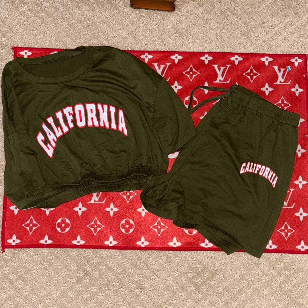 Ladies 2 piece short set